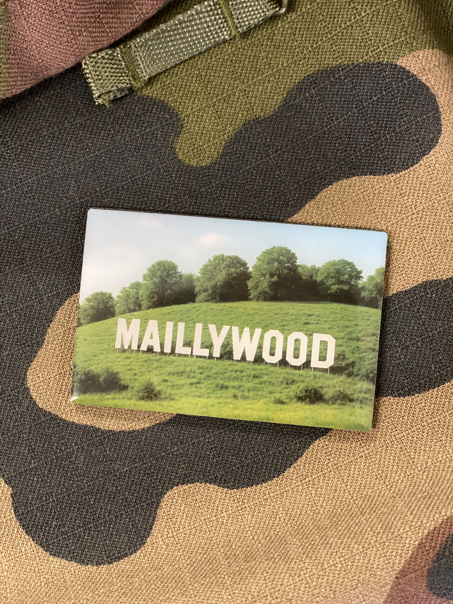 MAGNET MAILLYWOOD