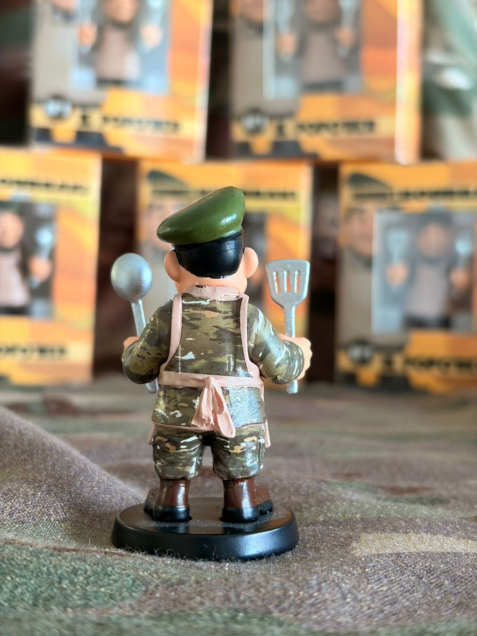 FIGURINES BOURBAKI - N°1 LE POPOTIER